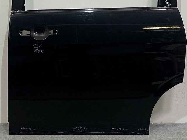 セレナ ハイウェイスター/X/XV/C28/NC28/GC28 e-POWER/オーテック/ルキシオン/FC28/FNC28/GFC28 純正 左 リア スライドドア(145874)