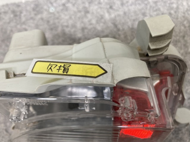 ラクティス/トレジア NCP120/NCP125/NSP125/NSP120X/NCP120X/NCP125X 純正 左 テールランプ/ライト/レンズ ハロゲン KOITO 52-215(145880)