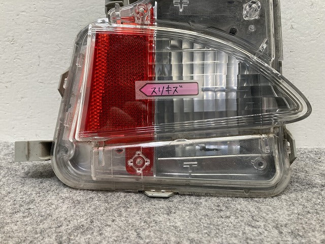 ラクティス/トレジア NCP120/NCP125/NSP125/NSP120X/NCP120X/NCP125X 純正 右 テールランプ/ライト/レンズ ハロゲン KOITO 52-215(145881)