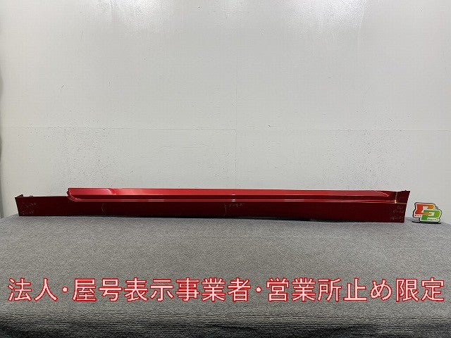 スカイライン/SKYLINE V37/YV37/HV37/HNV37/ZV37 純正 左 サイドステップ76851 4GA0H ラディアントレッドパールメタリック(145884)