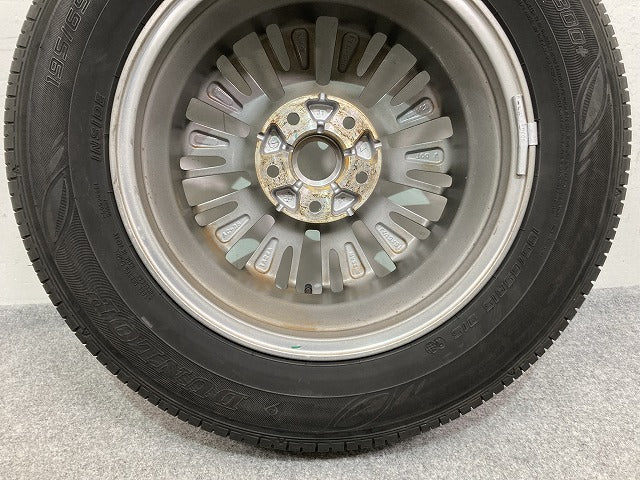 セレナ C27 e-POWER/HC27/GC27/GNC27 純正 タイヤホイールセット ラジアル 1本のみ 15x5.5J/ET45/5穴 5H/PCD114.5/ハブ径64mm(145889)