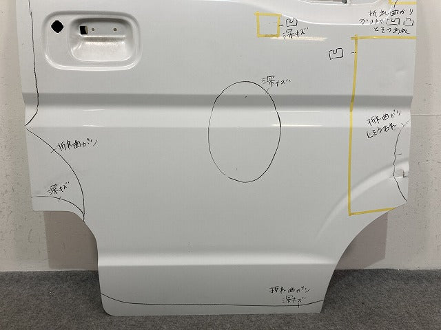 エブリィ/クリッパー NV100/スクラム/ミニキャブ DA17V/DR17V/DG17V/DS17V 純正 右 フロントドア バイザー付 スペリアホワイト 26U(145893)