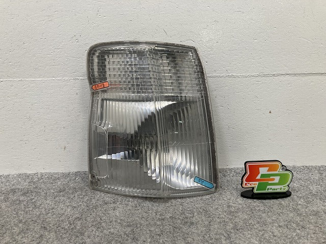 キャラバン E25/CQGE25/CWGE25/QE25/QGE25/SE25/SGE25 純正 右フロントウィンカー ハロゲン 刻印A KOITO 210-24774 日産(145899)