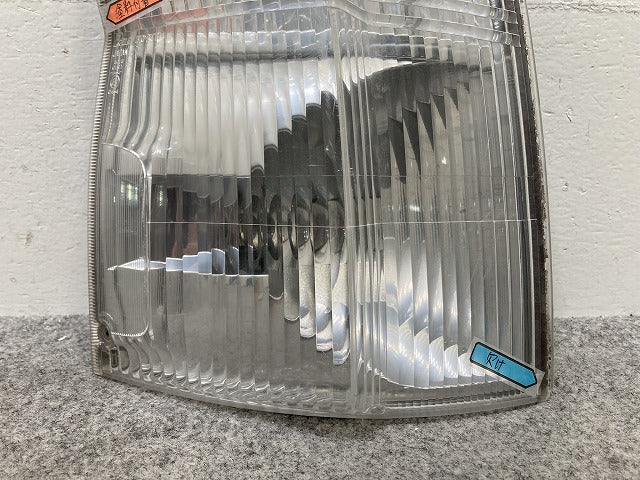 キャラバン E25/CQGE25/CWGE25/QE25/QGE25/SE25/SGE25 純正 右フロントウィンカー ハロゲン 刻印A KOITO 210-24774 日産(145899)