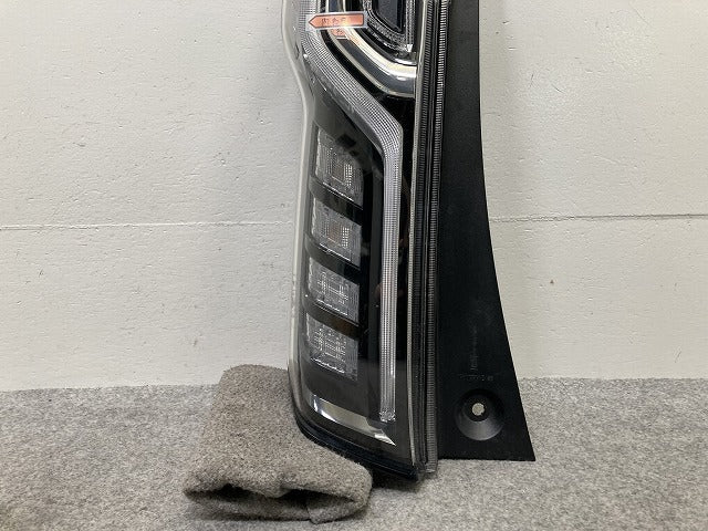 N-BOX/NBOX Nボックス JF3/JF4 純正 左 テールランプ/ライト/レンズ LED ICHIKOH D186 ホンダ(145900)