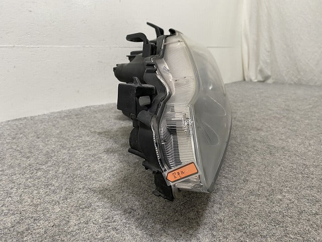 エスティマ アエラス 50系/ACR50W/ACR55W/GSR50W/GSR55W 純正 中期 後期 左 ヘッドライト レベライザーキセノン HID 刻印70 28-217(145908)