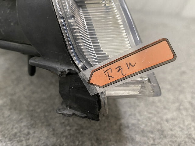 エスティマ アエラス 50系/ACR50W/ACR55W/GSR50W/GSR55W 純正 中期 後期 左 ヘッドライト レベライザーキセノン HID 刻印70 28-217(145908)