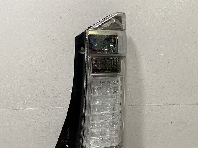 N-BOX/NBOX Nボックス カスタム/JF1/JF2 純正 右 テールランプ/ライト/レンズ LED ICHIKOH D106 ブラック ソリッド ホンダ(145922)