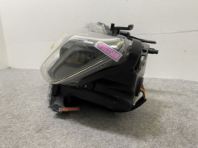 エクストレイル/X-TRAIL T32/NT32/HT32/HNT32 純正 前期 左 ヘッドライト/ランプ LED レベライザー 刻印F 100-17942 26075-4CA6D(145928)