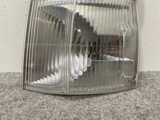 キャラバン E25/CQGE25/CWGE25/QE25/QGE25/SE25/SGE25 純正 左 ウィンカー ハロゲン KOITO 210-24774 日産(145934)