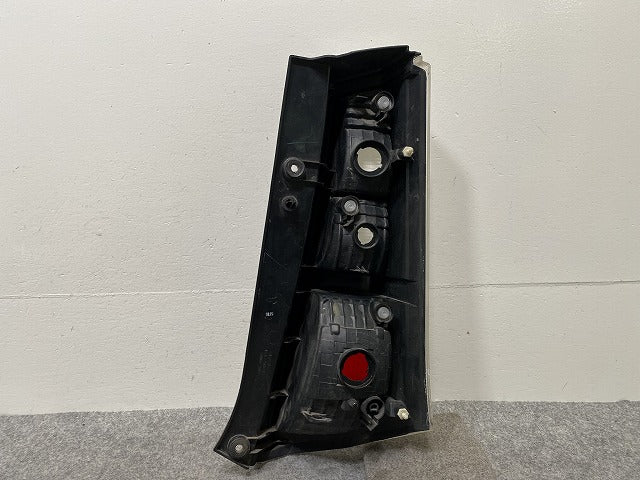 ワゴンR スティングレー/AZワゴン カスタム MH23S/MJ23S 純正 左 テールランプ/ライト/レンズ ハロゲン TOKAIDENSO 35603-70K1(145937)