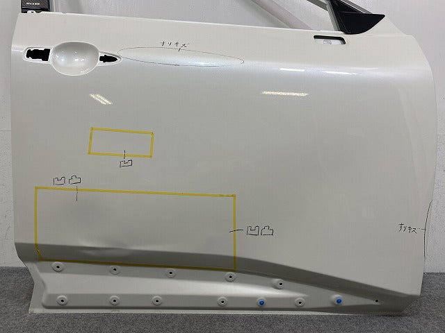 エクストレイル/X-TRAIL T33/SNT33 純正 右 フロント ドア プリズムホワイト QBE 日産(145941)
