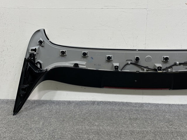 新車取り外し!ヴェゼル/VEZEL e:HEV RV3/RV4/RV5/RV6 純正 リア /ルーフスポイラー 74900-3M0 プレミアムサンライトホワイトパール(145942)