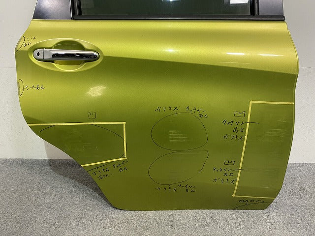 ノート/NOTE E12/NE12 e-POWER/HE12/SNE12 純正 右 リア ドア ガラス内張り付 オリーブグリーン EBA 日産(145960)