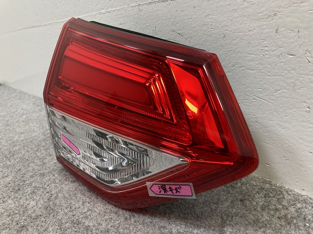 フリード GB5/GB6 ハイブリッド/GB7/GB8 純正 左 テールランプ/ライト/レンズ LED KOITO 132-62202 ホンダ(145963)