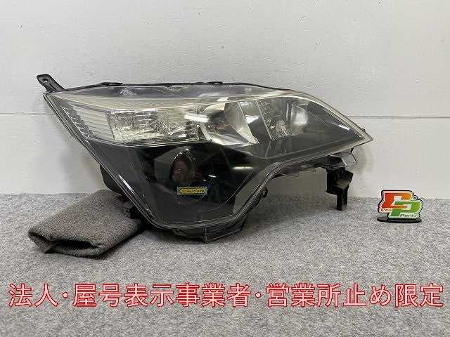 スペイド 140系/NSP140/NCP141/NCP145/NSP141 純正 右 ヘッドライト/ランプ レベライザーハロゲン 刻印B4 KOITO 52-260 トヨタ(145971)