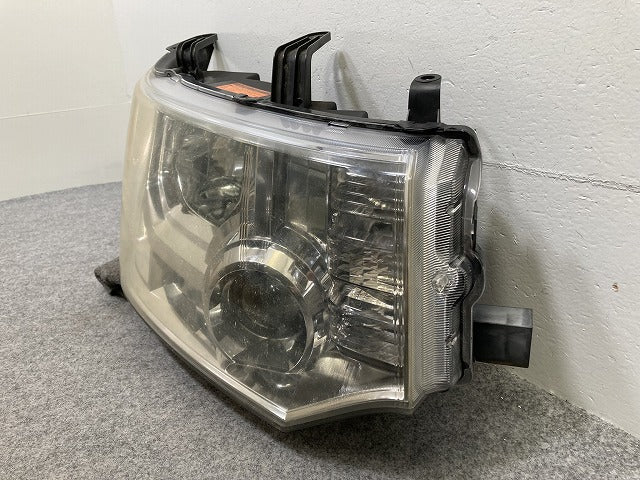 デリカD:5/D5 CV1W/CV2W/CV4W/CV5W 純正 右 ヘッドライト/ランプ キセノン HID レベライザー KOITO 100-87918 8301D298 三菱(145973)
