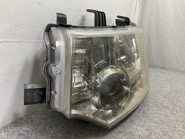 デリカD:5/D5 CV1W/CV2W/CV4W/CV5W 純正 左 ヘッドライト/ランプ キセノン HID レベライザー KOITO 100-87918 8301D297 三菱(145974)