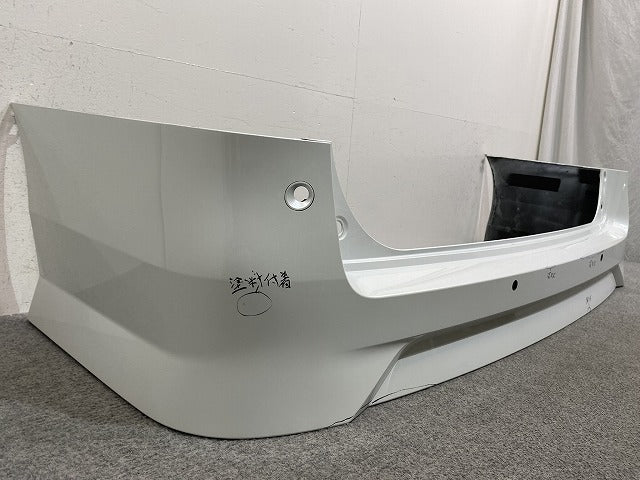 セレナ/ハイウェイスター C28/FC28/FNC28 e-POWER/ルキシオン/GFC28 純正 リア バンパー 85022 7DF0H プリズムホワイト QBE 日産(145976)