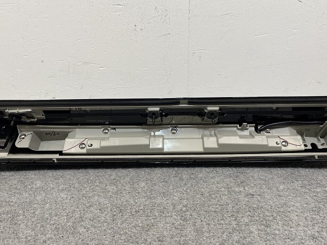 新車取り外し!オデッセイ e:HEV アブソルート RC5 純正 リア スポイラー 74900-T6D-H0-02 クリスタルブラックパール NH731P ホンダ(145989)