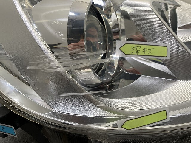 アクア/AQUA NHP10 純正 中期 右 ヘッドライト/ランプ レベライザーハロゲン KOITO 52-291 81110-52K40 トヨタ(145991)