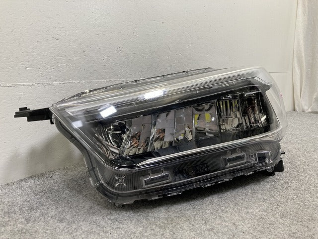 ライズ/ロッキー/レックス A200/A210/A201/A202/A/S/F 純正 後期 左 ヘッドライト/ランプ レベライザーLED 1991 81150-B1710(145997)