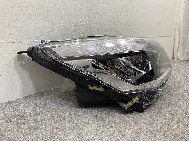 ライズ/ロッキー/レックス A200/A210/A201/A202/A/S/F 純正 右 ヘッドライト/ランプ LED レベライザー ICHIKOH 1991 トヨタ(145999)