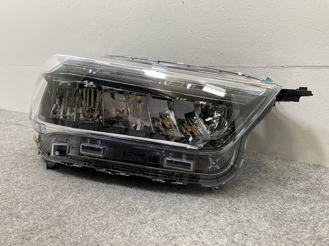 ライズ/ロッキー/レックス A200/A210/A201/A202/A/S/F 純正 右 ヘッドライト/ランプ LED レベライザー ICHIKOH 1991 トヨタ(145999)