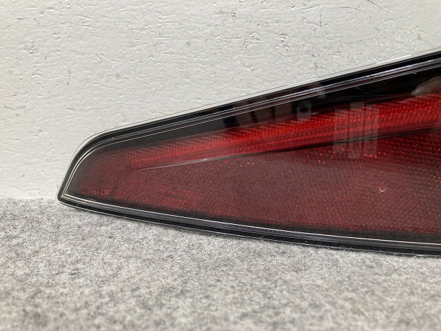 プリウス 50系/ZVW50/ZVW51/ZVW55 純正 前期 右 テールランプ/ライト/レンズ LED ICHIKOH 47-76 81581-47021 トヨタ(146002)