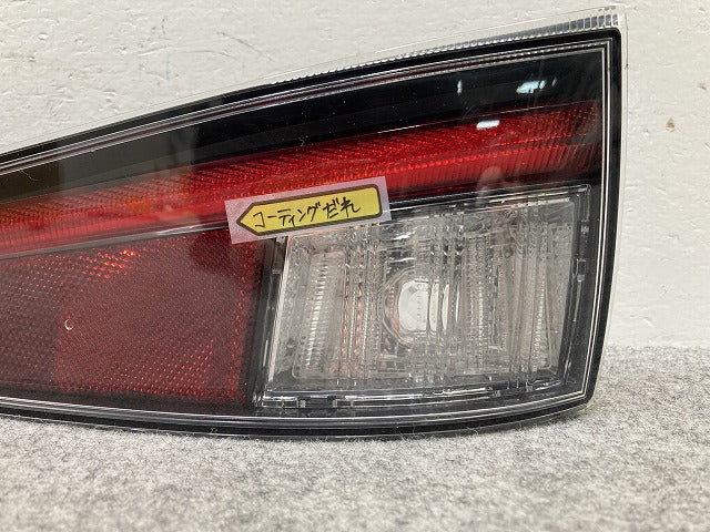 プリウス 50系/ZVW50/ZVW51/ZVW55 純正 前期 右 テールランプ/ライト/レンズ LED ICHIKOH 47-76 81581-47021 トヨタ(146002)