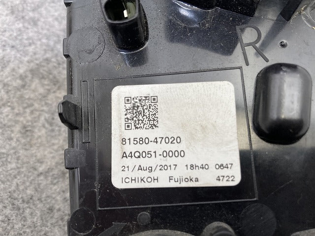 プリウス 50系/ZVW50/ZVW51/ZVW55 純正 前期 右 テールランプ/ライト/レンズ LED ICHIKOH 47-76 81581-47021 トヨタ(146002)