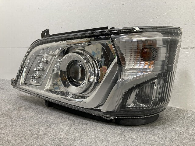 ダイナ/トヨエース/デュトロ/カムロード 平成23年7月~ 標準車 2t 純正 左 ヘッドライト/ランプ LED レベライザー 刻印オ 37-25(146005)