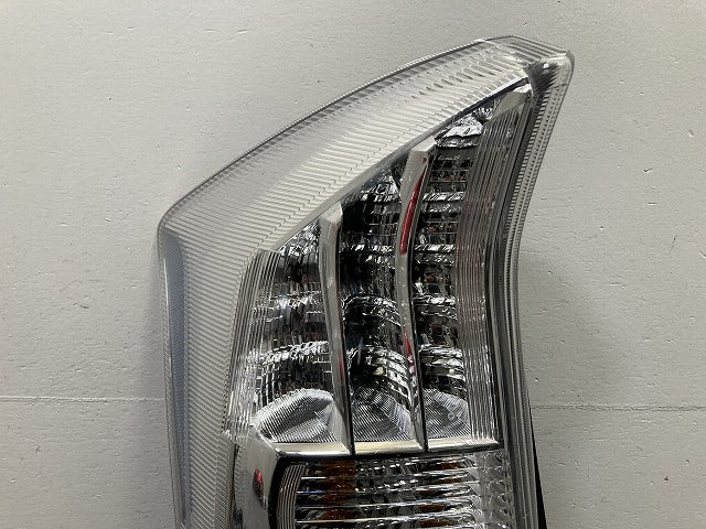 プリウス 30系/ZVW30 純正 前期 左 テールランプ/ライト/レンズ LED STANLEY 47-37 トヨタ(146015)