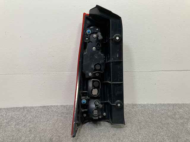 タント LA650S/LA660S 純正 右 テールランプ/ライト/レンズ LED 刻印A KOITO 220-69074 ダイハツ(146016)