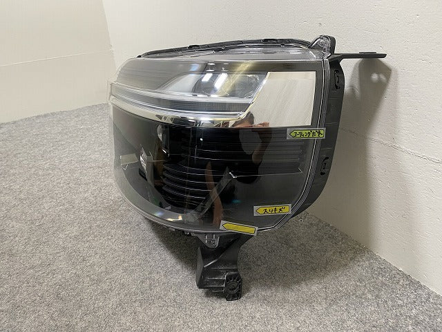 N-BOX/NBOX Nボックス カスタム/JF5/JF6 純正 左 ヘッドライト/ランプ LED レベライザー 刻印J STANLEY W6712 ホンダ(146026)