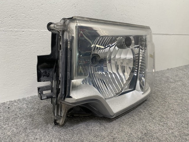 ミニキャブ/クリッパー U61T/U62T/U61V/U62V/U71V/U72V 純正 後期 左 ヘッドライト ハロゲン 刻印A STANLEY W0736 L ブラック(146029)