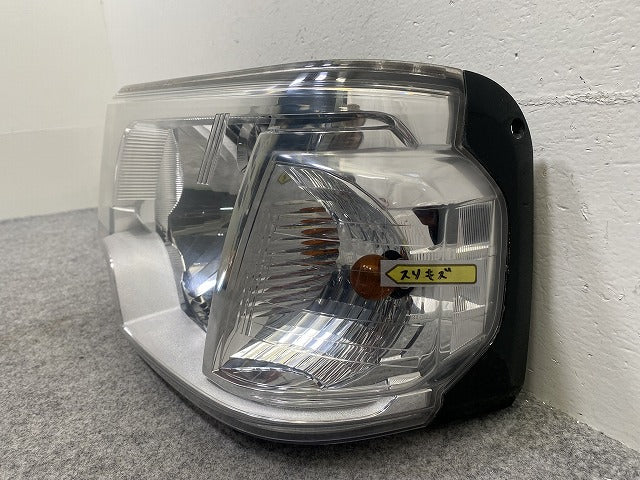 ミニキャブ/クリッパー U61T/U62T/U61V/U62V/U71V/U72V 純正 後期 左 ヘッドライト ハロゲン 刻印A STANLEY W0736 L ブラック(146029)