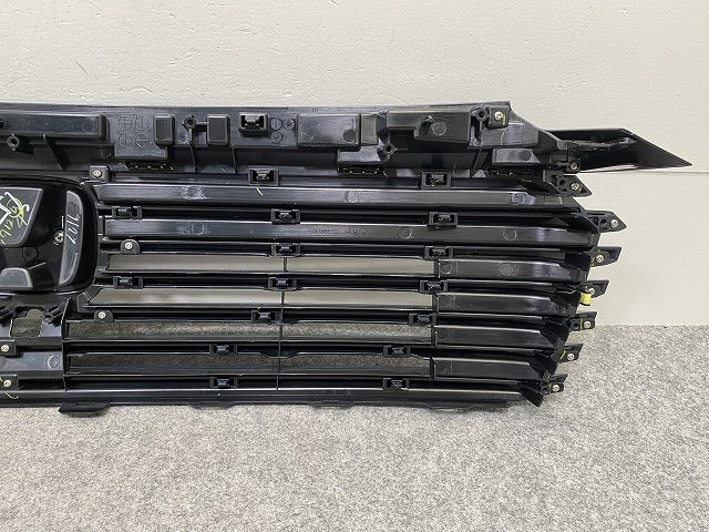 新車取り外し!ヴェゼル/VEZEL RV3/RV4/RV5/RV6 純正 後期 フロント グリル/ラジエーターグリル カメラ穴付 シーベッドブルーパール(146038)