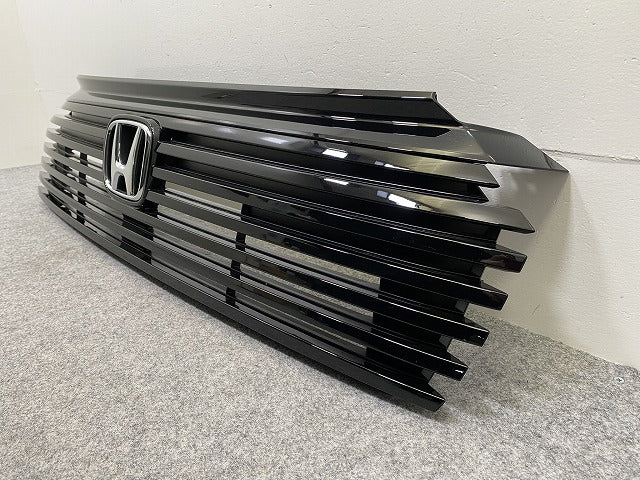 新車取り外し!ヴェゼル/VEZEL RV3/RV4/RV5/RV6 純正 後期 フロント グリル/ラジエーターグリル クリスタルブラックパール NH731P(146044)