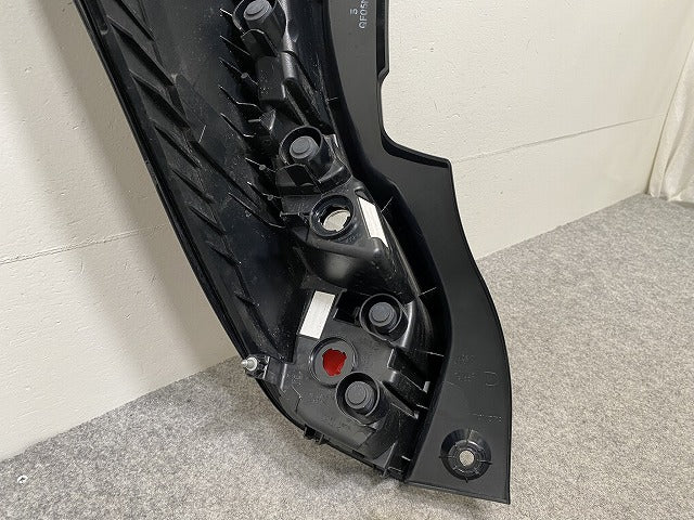 アクア/AQUA MXPK10/MXPK11/MXPK15/MXPK16 純正 右 テールランプ/ライト/レンズ LED 刻印P STANLEY 52-337 81551-52F30(146051)