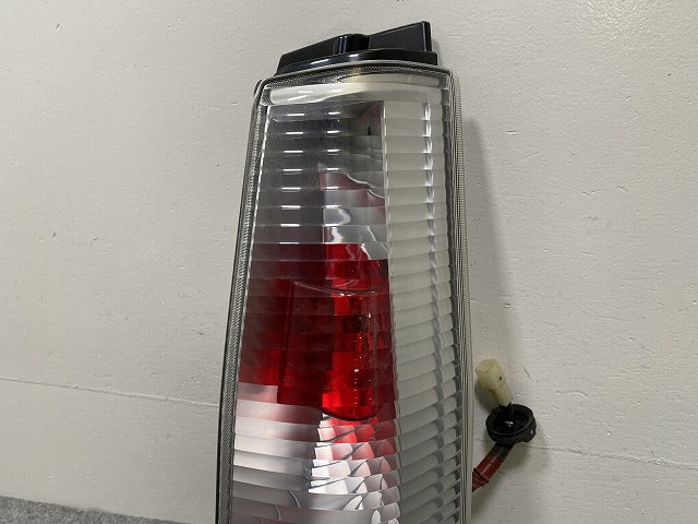 ワゴンR/AZワゴン スティングレー/MH22S/MJ22S 純正 右 テールランプ/ライト/レンズ ハロゲン TOKAIDENSO 35603-58JA スズキ(146052)