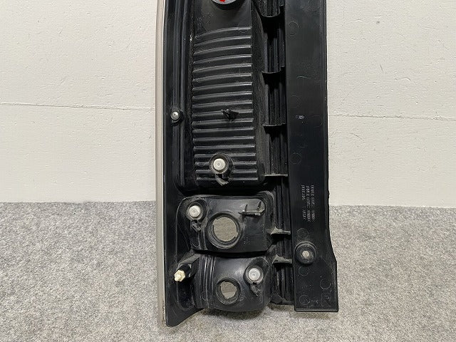 ワゴンR MH21S/MH22S 純正 右 テールランプ/ライト/レンズ ハロゲン TOKAIDENSO 35603-58J3 スズキ(146054)