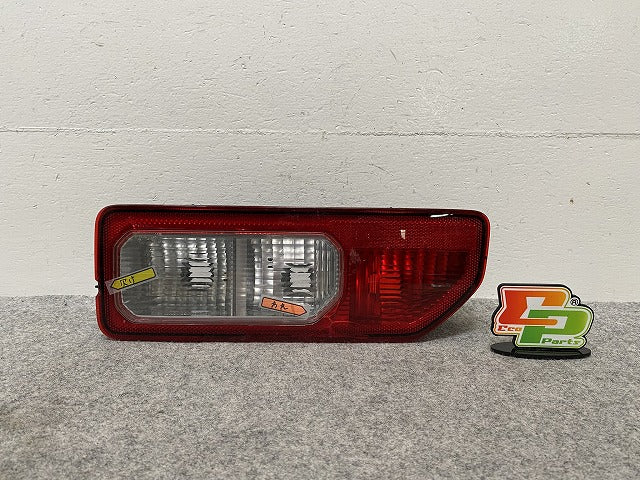 ジャンク!ジムニー/ジムニーシエラ JB64W/JB74W 純正 右 テールランプ/ライト/レンズ ハロゲン KOITO 220-5938C スズキ(146060)