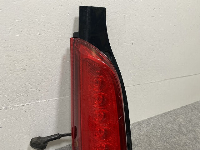 スペーシア/フレアワゴン MK32S/MK42S/MM32S/MM42S 純正 左 テールランプ/ライト/レンズ KOITO 220-59294 スズキ(146066)