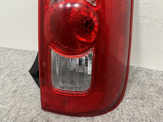 ミラ ココア L675S/L685S 純正 右 テールランプ/ライト/レンズ ハロゲン TOKAIDENSO 20510 ダイハツ(146069)