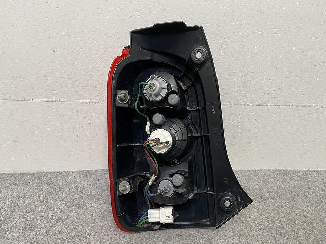 ミラ ココア L675S/L685S 純正 右 テールランプ/ライト/レンズ ハロゲン TOKAIDENSO 20510 ダイハツ(146069)