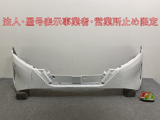 ノート/NOTE E13/SNE13 純正 前期 フロント バンパー 62022 6XJ0H ピュアホワイトパール QAC 日産(146075)