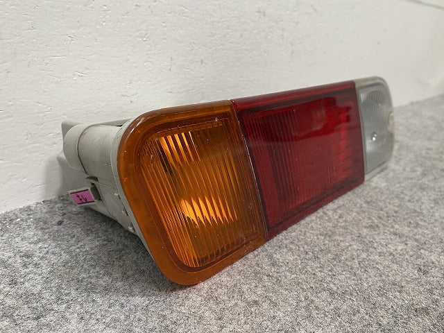 クリッパー NV100/ミニキャブ/タウンボックス U61V/T/W/U62V/T/W/U71V/U72V 純正 左 テールランプ/ライト/レンズ ハロゲン P5729(146079)
