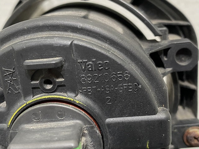 プリウス 30系/ZVW30 純正 前期 右 フォグランプ/フォグライト ハロゲン VALEO 0D-2/89210656 トヨタ(146080)