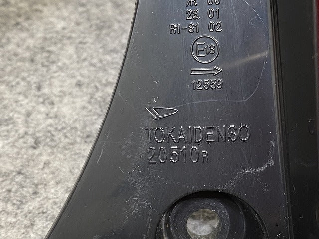 ミラ ココア L675S/L685S 純正 右 テールランプ/ライト/レンズ ハロゲン TOKAIDENSO 20510 ダイハツ(146085)